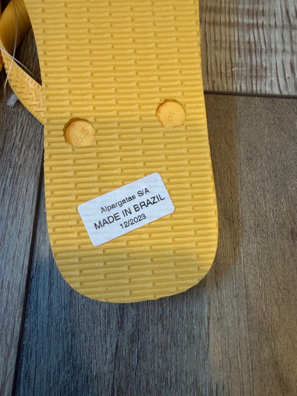 NEW! Havaianas x Farm Rio Banana 🍌 Flip Flops Size W 11/12 M 9/10 - Picture 5 of 6